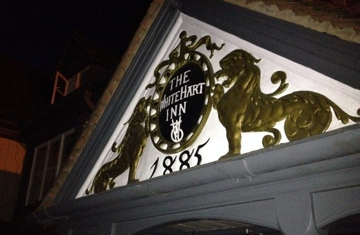 The White Hart Inn at 4am
